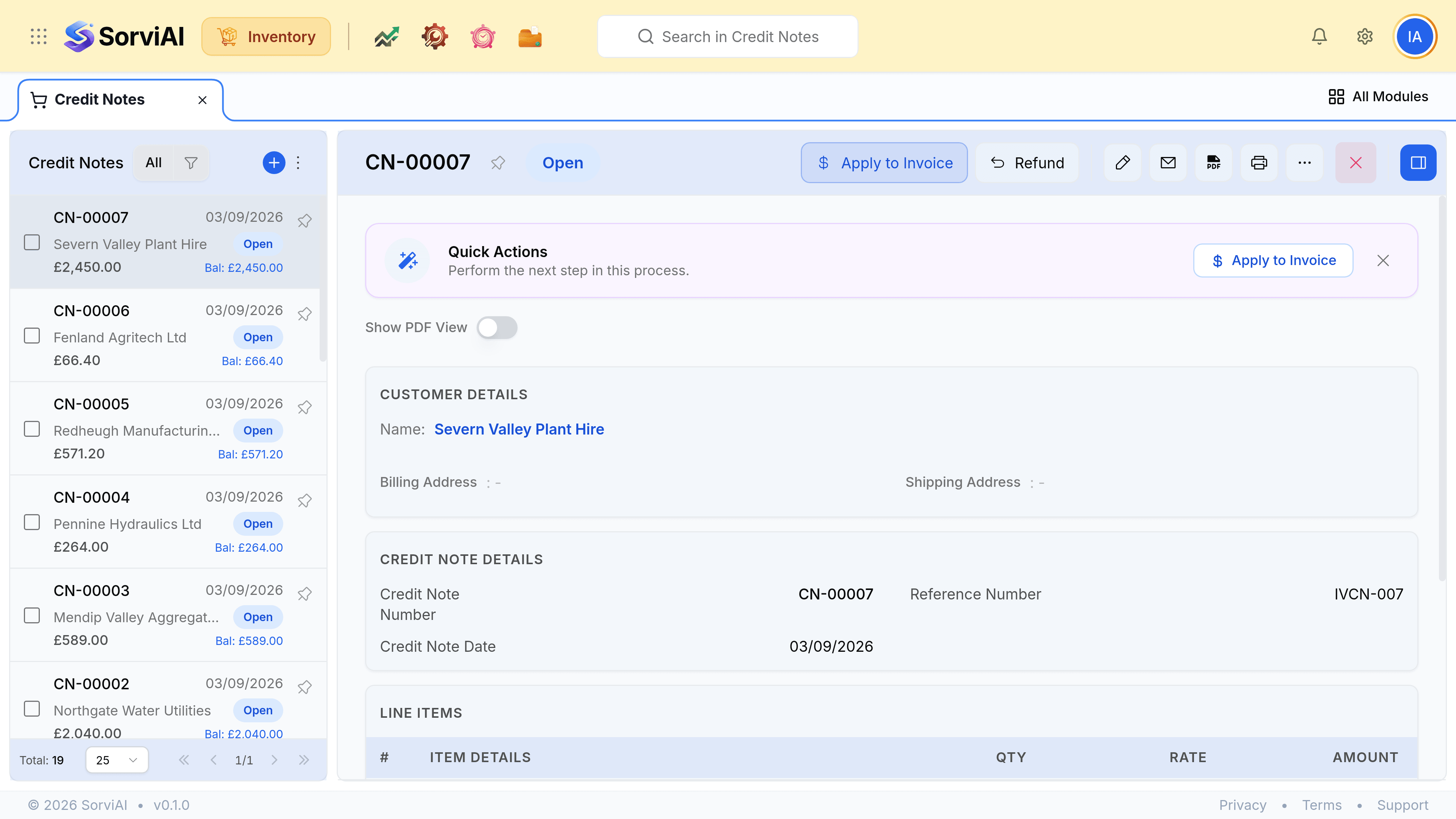 A credit note record showing its number and status, the customer, the invoice it corrects, the credited lines and the total, with an activity panel at the right.